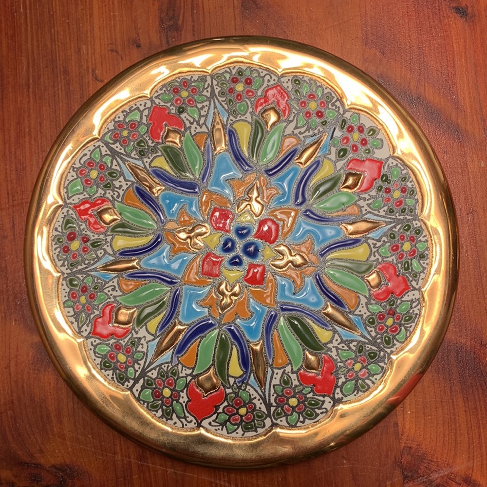 24 karat gold embellished Pintado A Mano handmade Art Pottery Plate 6” diameter